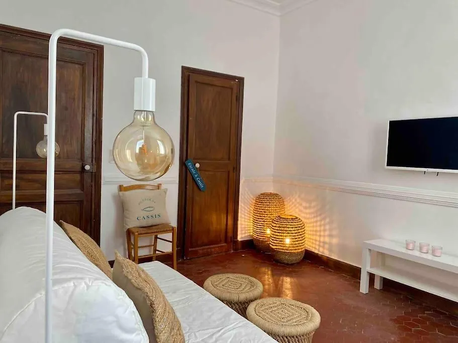 Apartment Click! Casa Lamartine Fabulous Ideal Location Walk To All!!!
