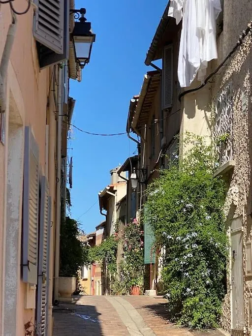 Apartment Click! Casa Lamartine Fabulous Ideal Location Walk To All!!!